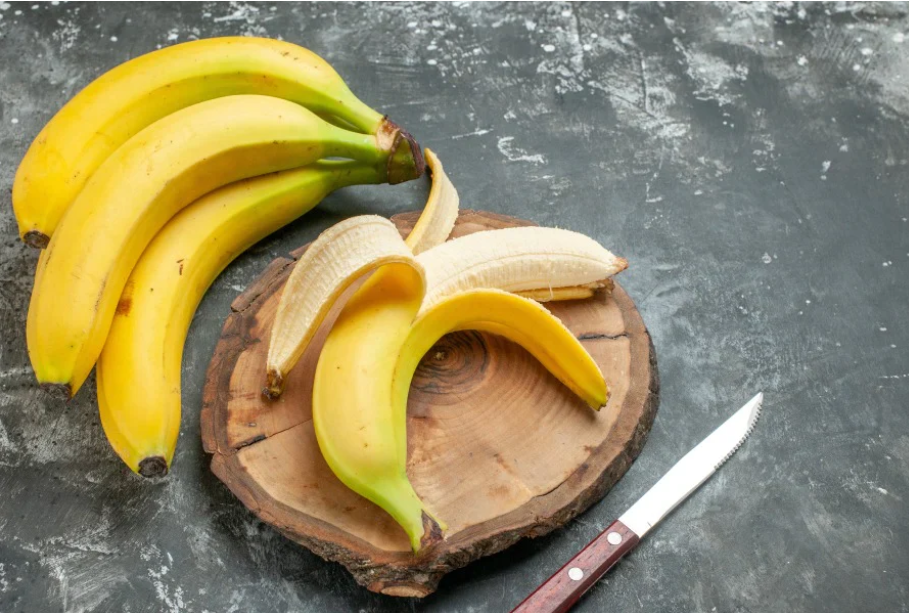 Amazing Benefits Of Eating Bananas For Women!
